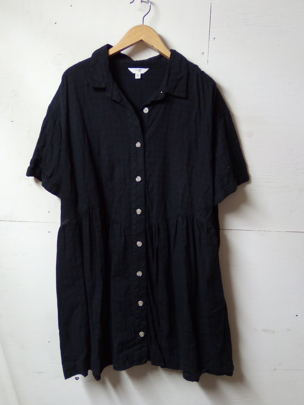 Terra & Sky Black Button-Front Tunic Shirt ( Bag B )